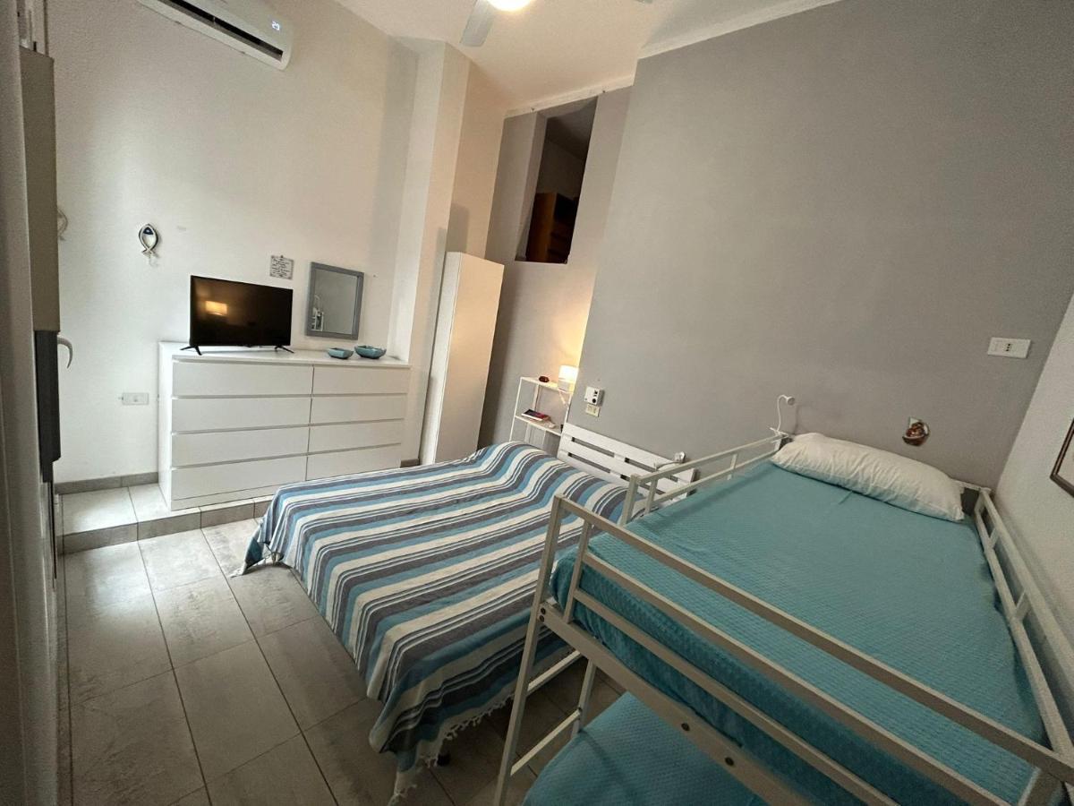 A 100metri Dal Mare Difronte Torre Saracena. * Campomarino (Taranto)